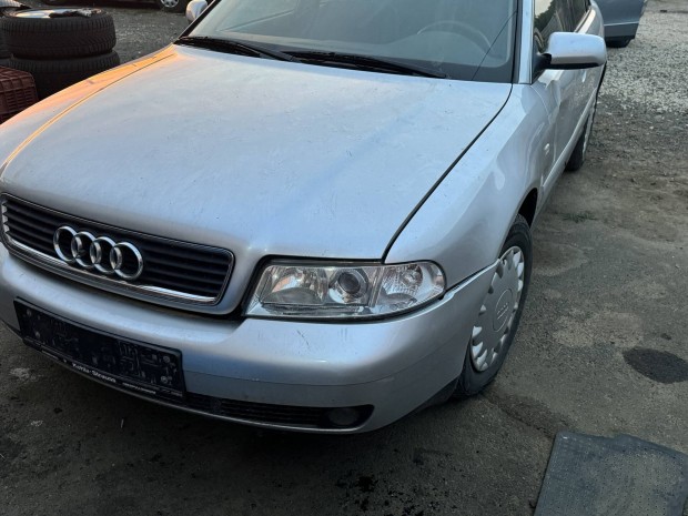 Audi a4 b5 ahh Facelift alkatrszek 