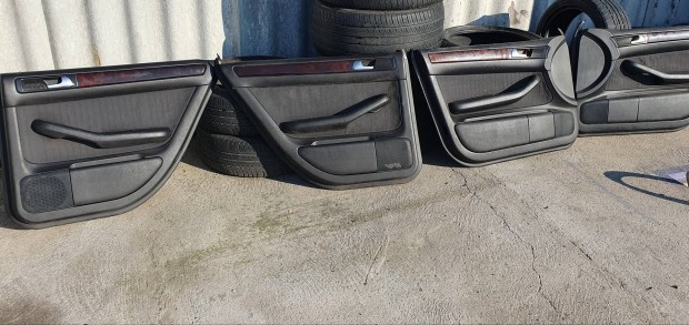 Audi a4 b6 kombi ajtókárpit szett