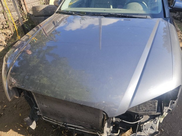 Audi a4 b7 Motorháztető géptető gépháztető 30000