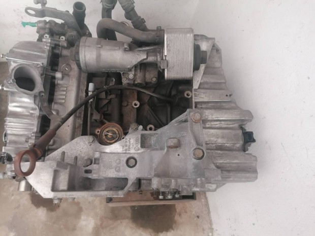 Audi a4 b8 cag caga 2000 cr tdi hengerfej 03l 103 373 v260