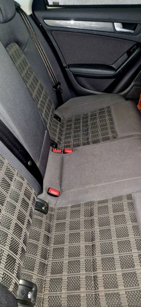 Audi a4 b8 kombi 1.8 TFSI 