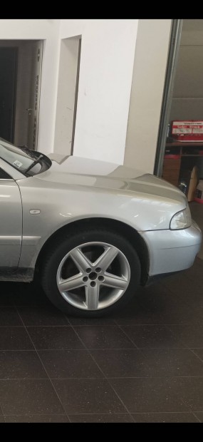 Audi a4 gyári alufelni