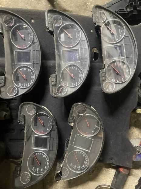 Audi a4 km óra