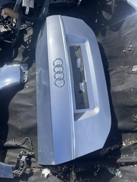 Audi a6 4f csomagtrajt