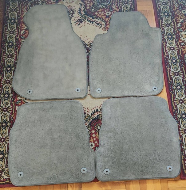 Audi a6 c5 gyri sznyeg