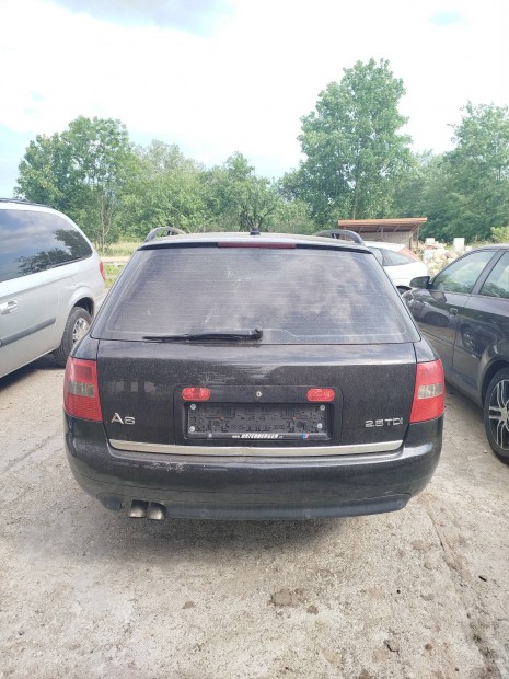Audi a6(facelift) csomagtér ajtó