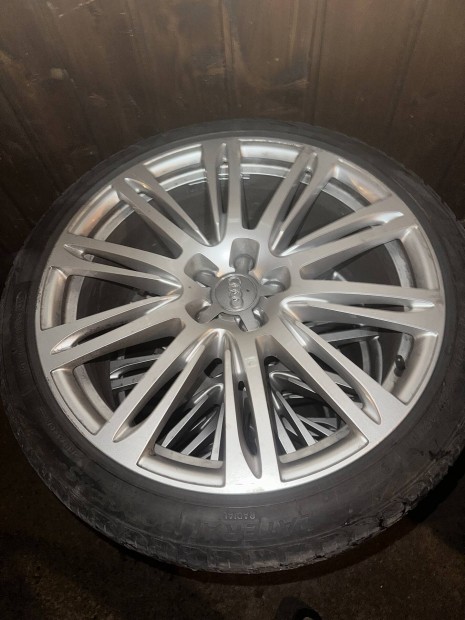 Audi a8 4h gyri alufelni 5x112 