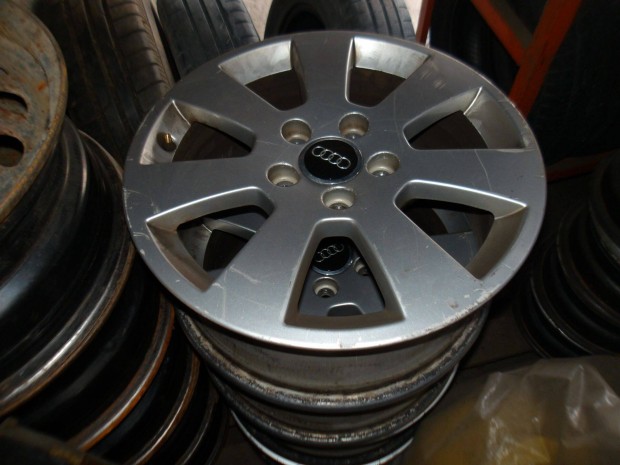 Audi alufelni 16" 4db