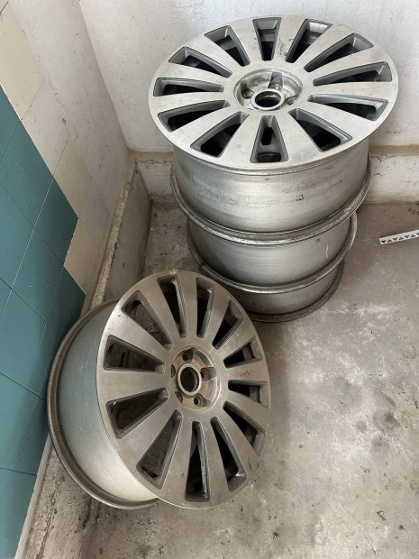 Audi alufelni 19"