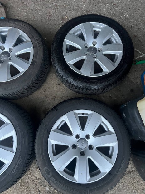 Audi alufelni garnit�ra 16