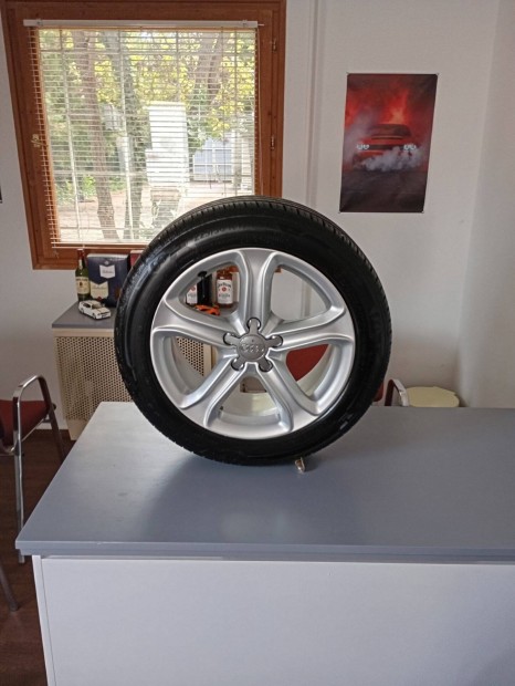 Audi alufelni garnitra gumival elad