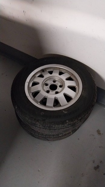 Audi alufelniszett gumival