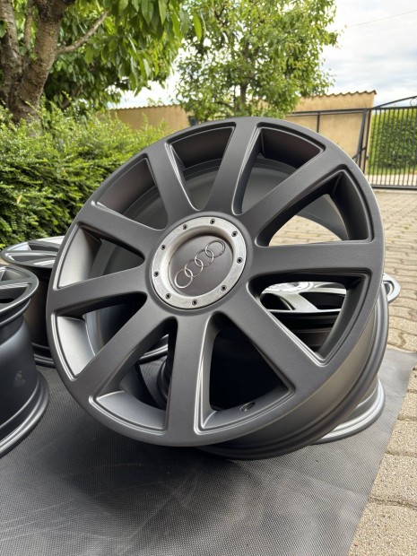 Audi b5 rs4 8,5x18 et20 5x112 gyari alufelni