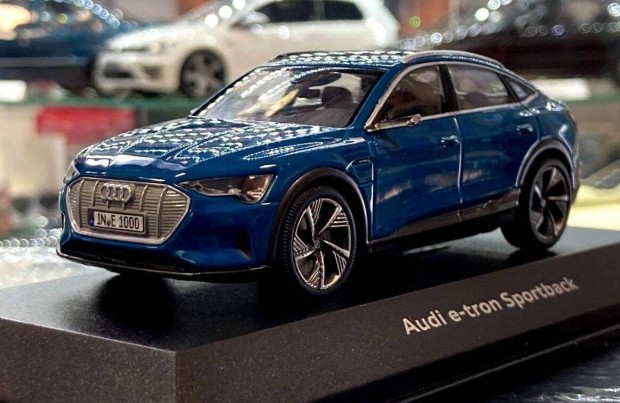 Audi e-tron Sportback 2020 antigua blue 1:43 iscale Dealer Edition