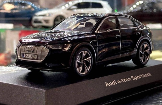 Audi e-tron Sportback 2020 black 1:43 1/43 iscale Dealer Edition