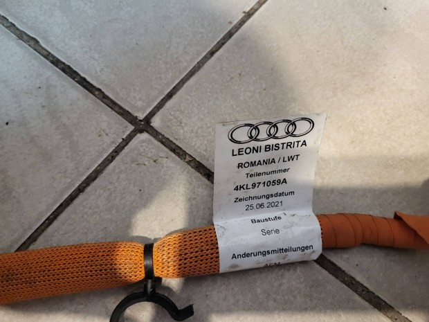 Audi e-tron nagyfeszültségű kábel (használt) 4KL971059A