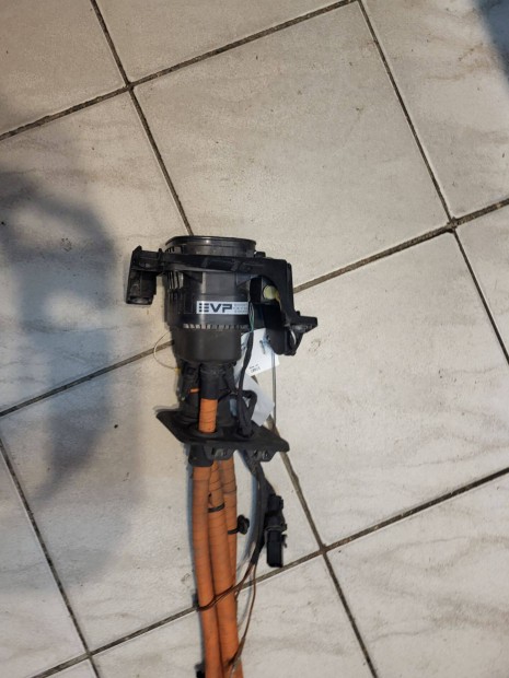 Audi e-tron t�lt�port (haszn�lt) 4KL971093S