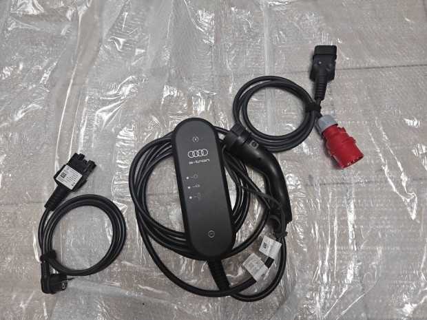 Audi etron Q4 2x16A gyri uj tlt szett