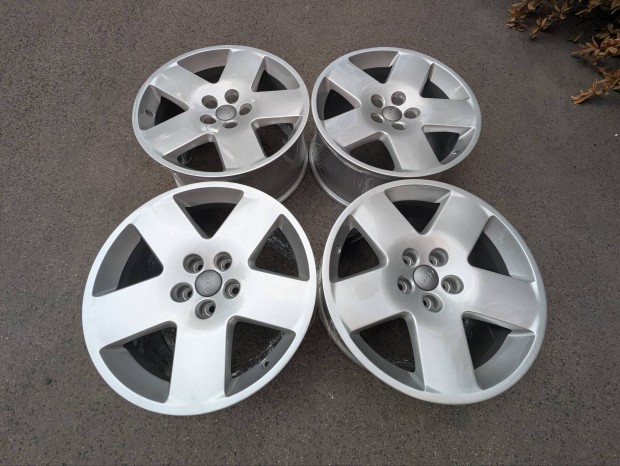 Audi fat five 18" alufelni
