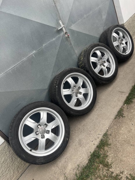 Audi felni 225/45R17 nyári gumi