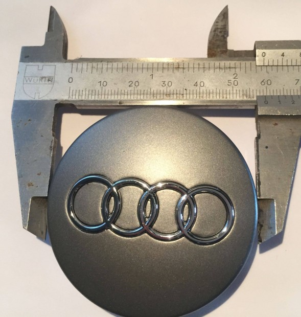 Audi felni kupak 60mm 4 db 4B0601170 S szrke