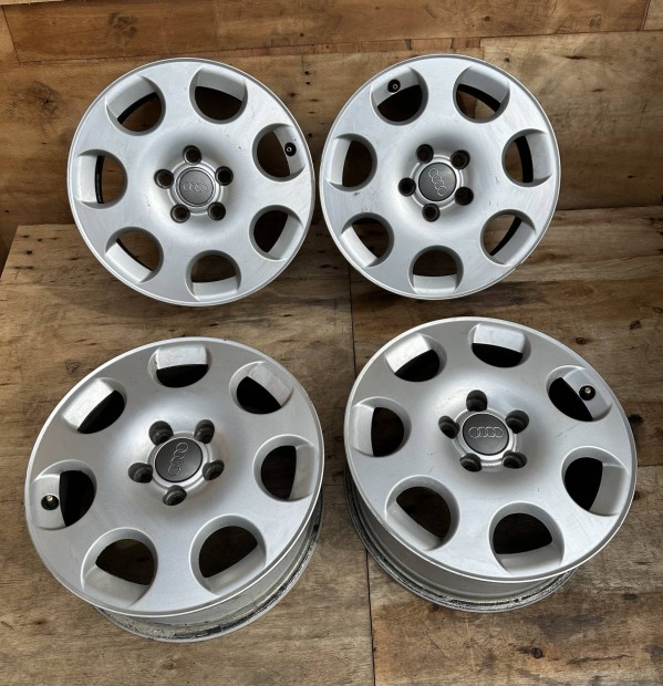 Audi gyri 16 alufelni 5x112 felni 16" 