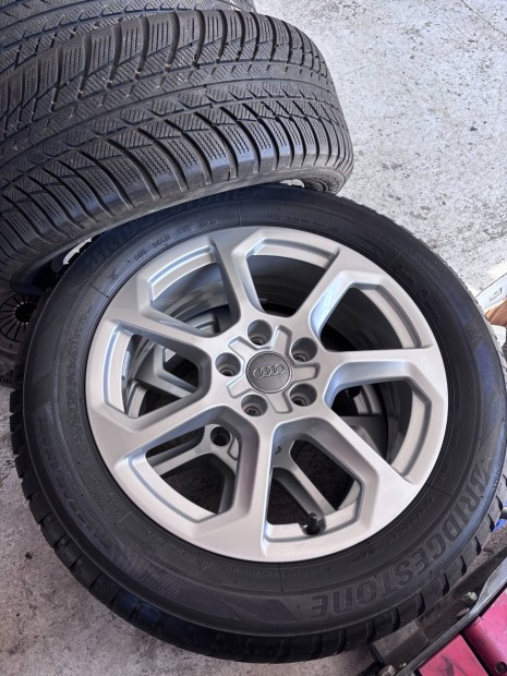 Audi gyri 17" felni elad