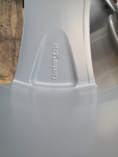 Audi gyári 17-es alufelnik 5x112-es