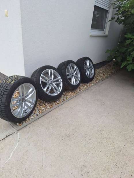 Audi gyári A4,5,6, alufelni téli gumival eladó!