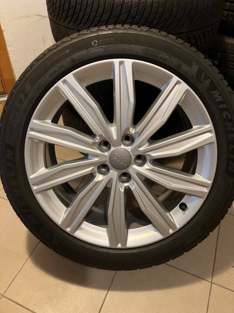Audi gyári A6 19-es alufelni garnitúra prémium téli gumival