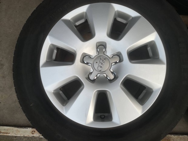 Audi gyári , esetleg Volkswagen csoport 16-es 