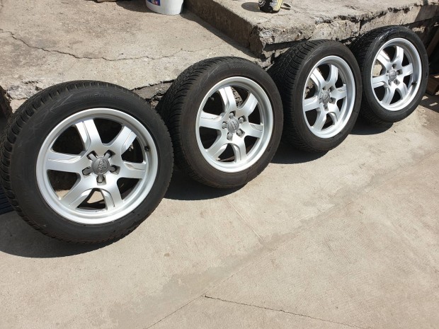 Audi gyri alufelni 225/50 R17 tli gumival