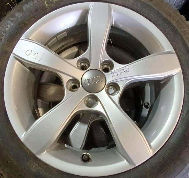 Audi gyri alufelni ezst szinben R15