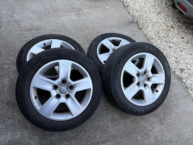 Audi gyri alufelni szett, 5x120, 16" felni
