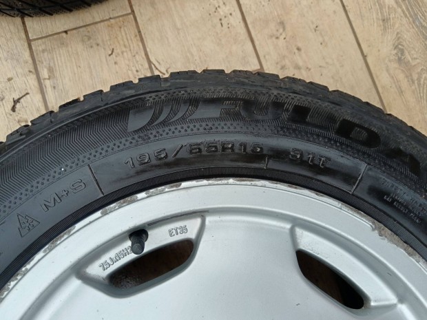 Audi gyári alufelni téli gumival eladó
