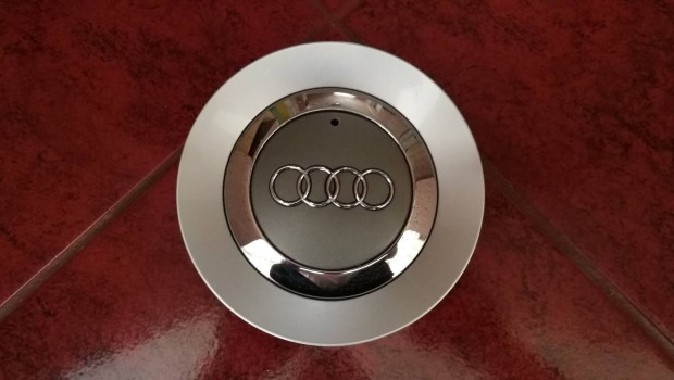 Audi gy�ri csavartakar� elad�