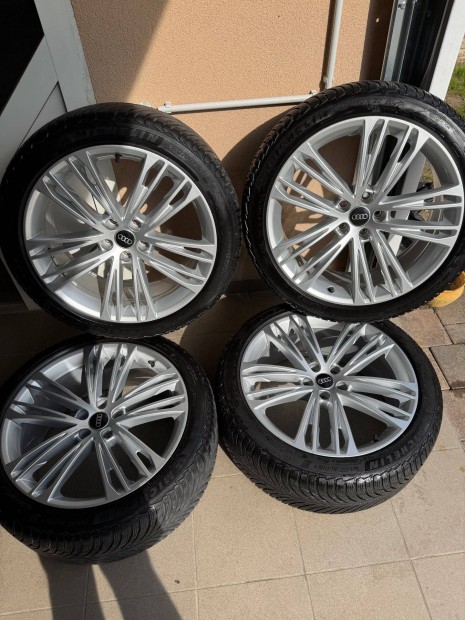 Audi gyári felni 20 zoll + Téli gumi ET30