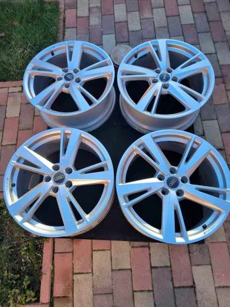 Audi gyri felni 5x112 19 coll