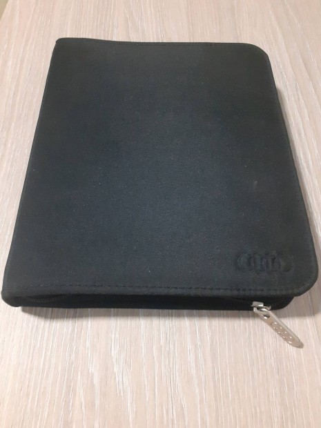 Audi gyri szervizknyv tart mappa 