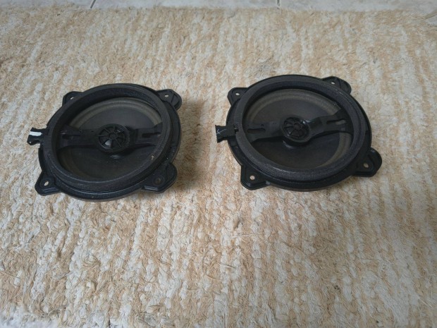 Audi hangsz�r� p�r 2utas