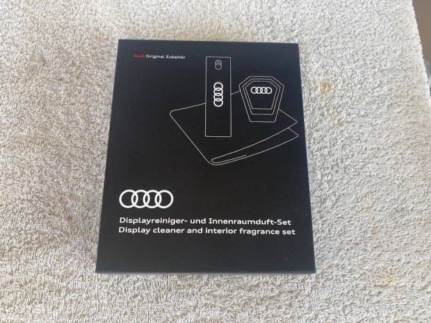 Audi kijelz tisztt s bels illatost kszlet