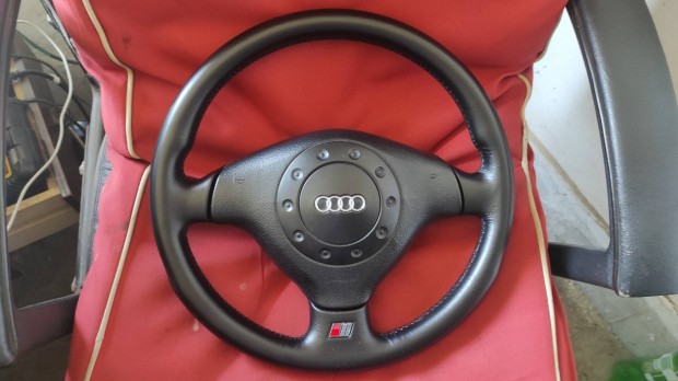 Audi kormny kisricnis