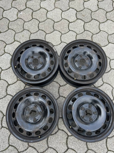 Audi lemezfelni 16"