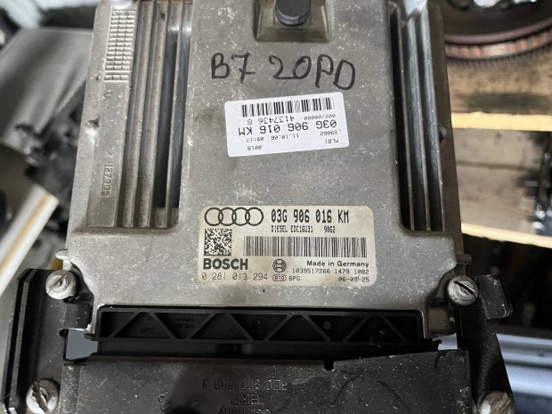 Audi motorvezrl ( 03G 906 016 KM )