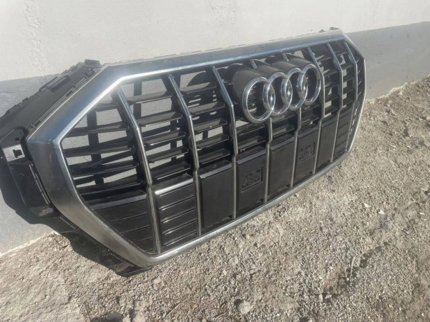 Audi q3 hűtőrács