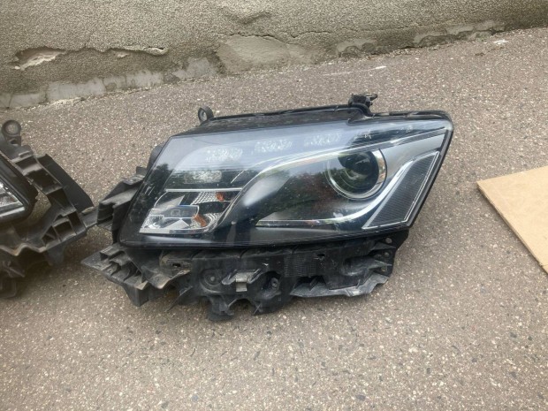 Audi q5 xenon fényszóró