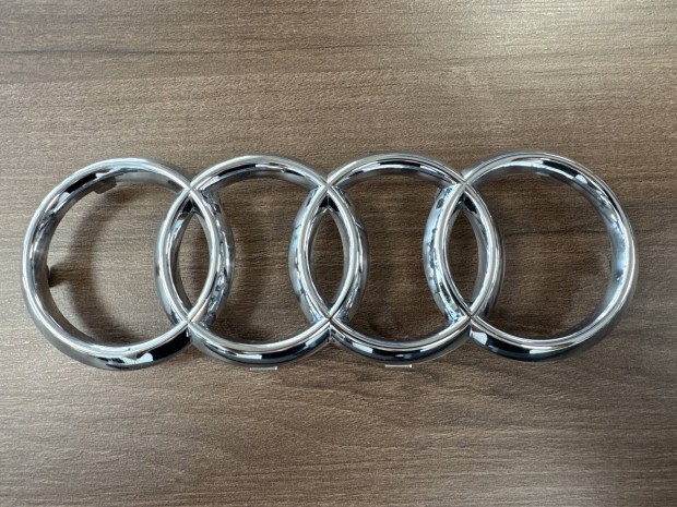 Audi rs5 első, hátsó embléma