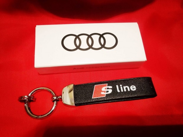 Audi s line kulcstartó