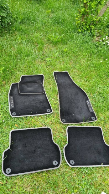 Audi sz�nyeg szett