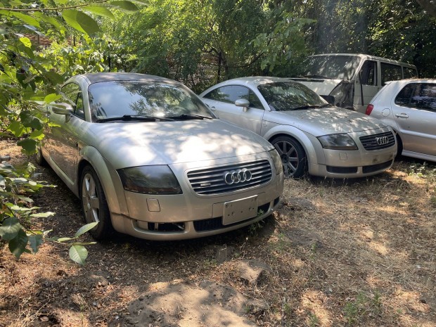 Audi tt Gyari hibtlan Ezust motorhztet 